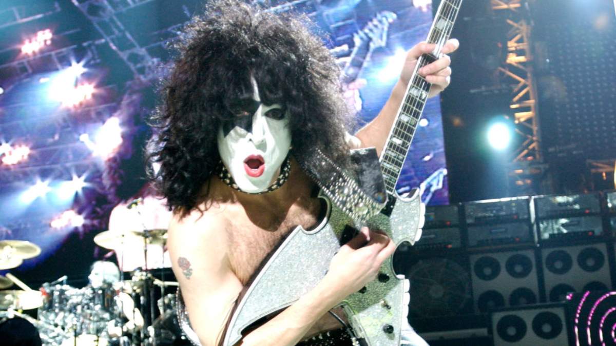 Paul Stanley De Kiss Es Fotografiado Sin Mascarilla Pese A Tener Covid