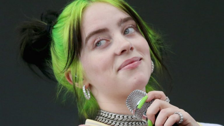 Billie Eilish asegura que las redes sociales arruinaron su vida — Radio  Concierto Chile