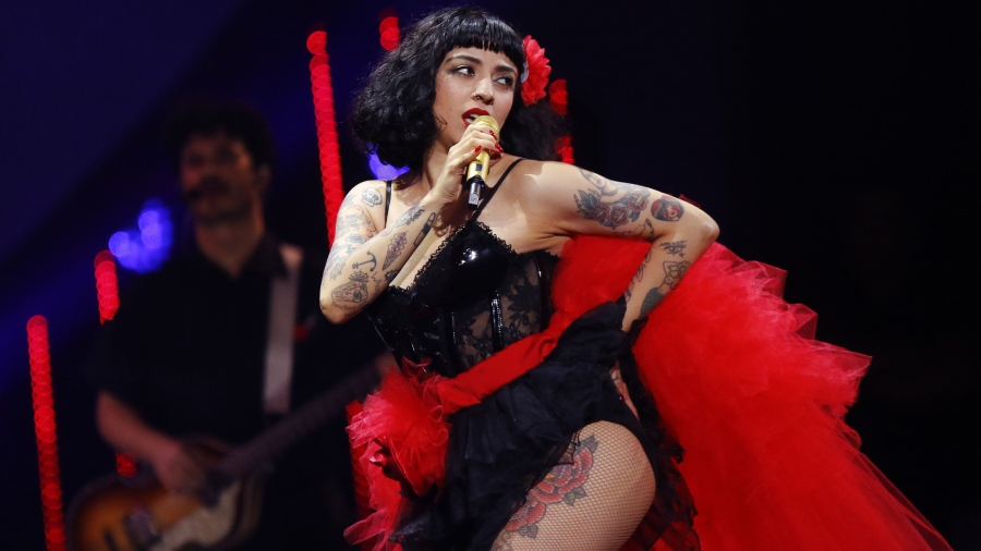 Mon Laferte vestido