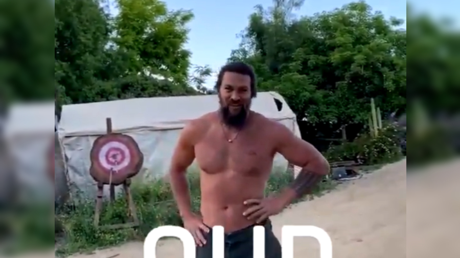 Jason Momoa hachas de guerra