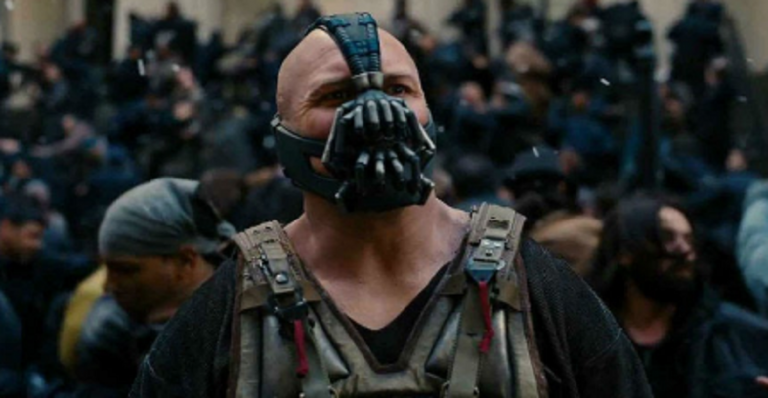 Bane podría ser uno de los villanos presentes en la secuela de 'The Batman'  — Radio Concierto Chile