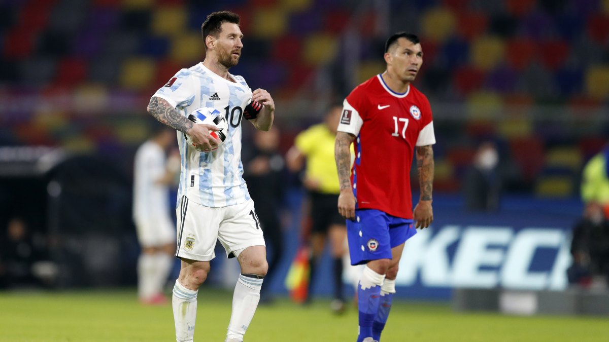 La Roja Selección De Fútbol De Chile Argentina Mundial Qatar 3