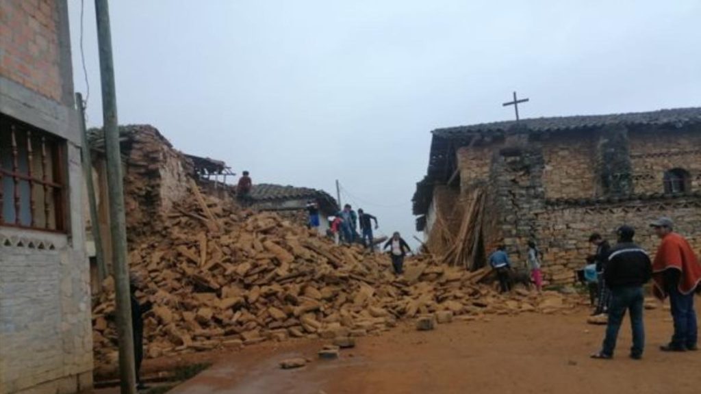 Terremoto En Perú