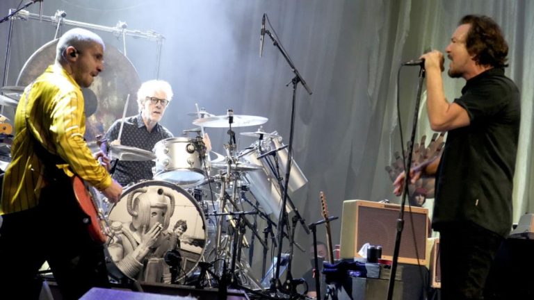 Eddie Vedder Stewart Copeland