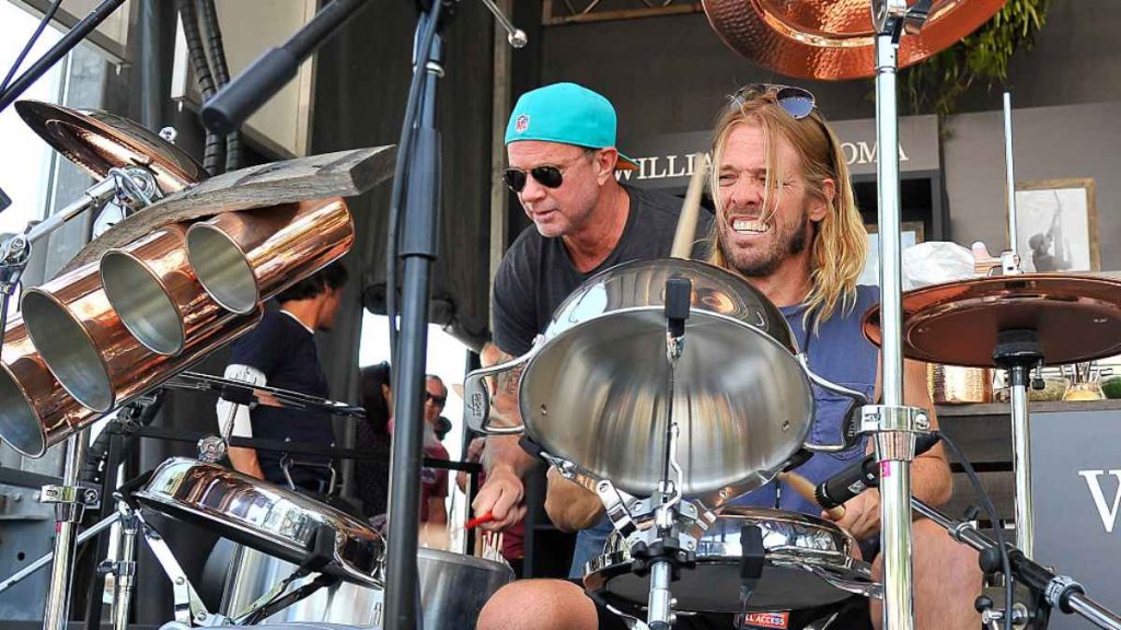 Taylor Hawkins Chad Smith