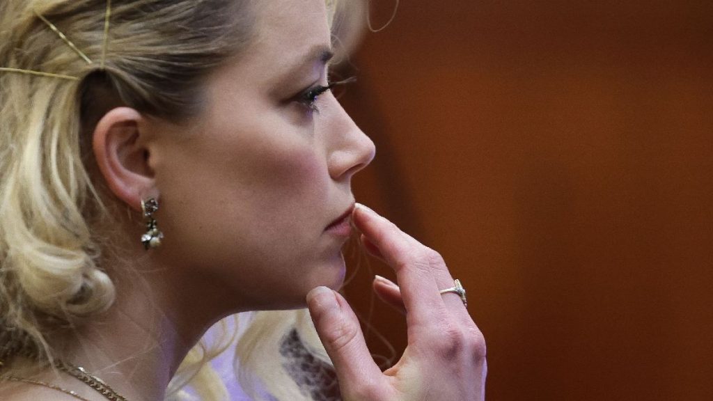 Amber Heard En Problemas