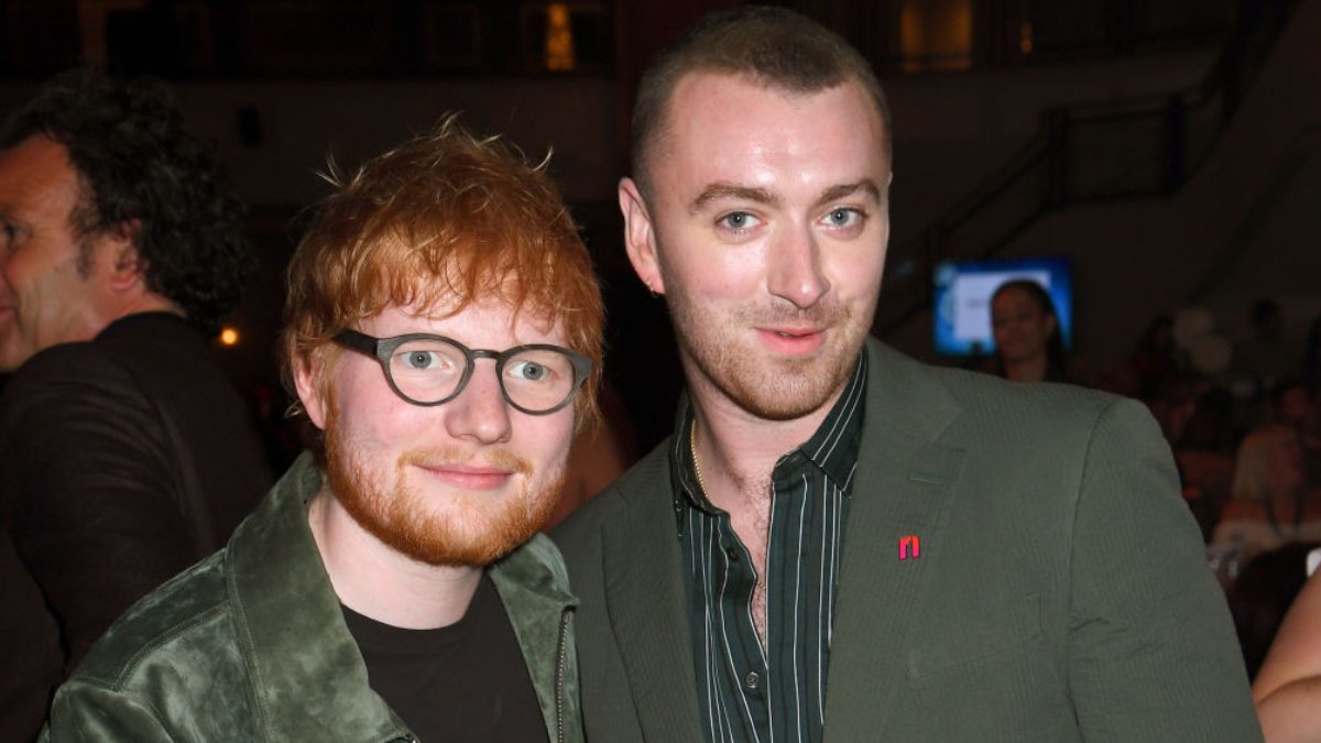 Ed Sheeran le dio un curioso regalo a Sam Smith: Mide casi dos metros —  Radio Concierto Chile