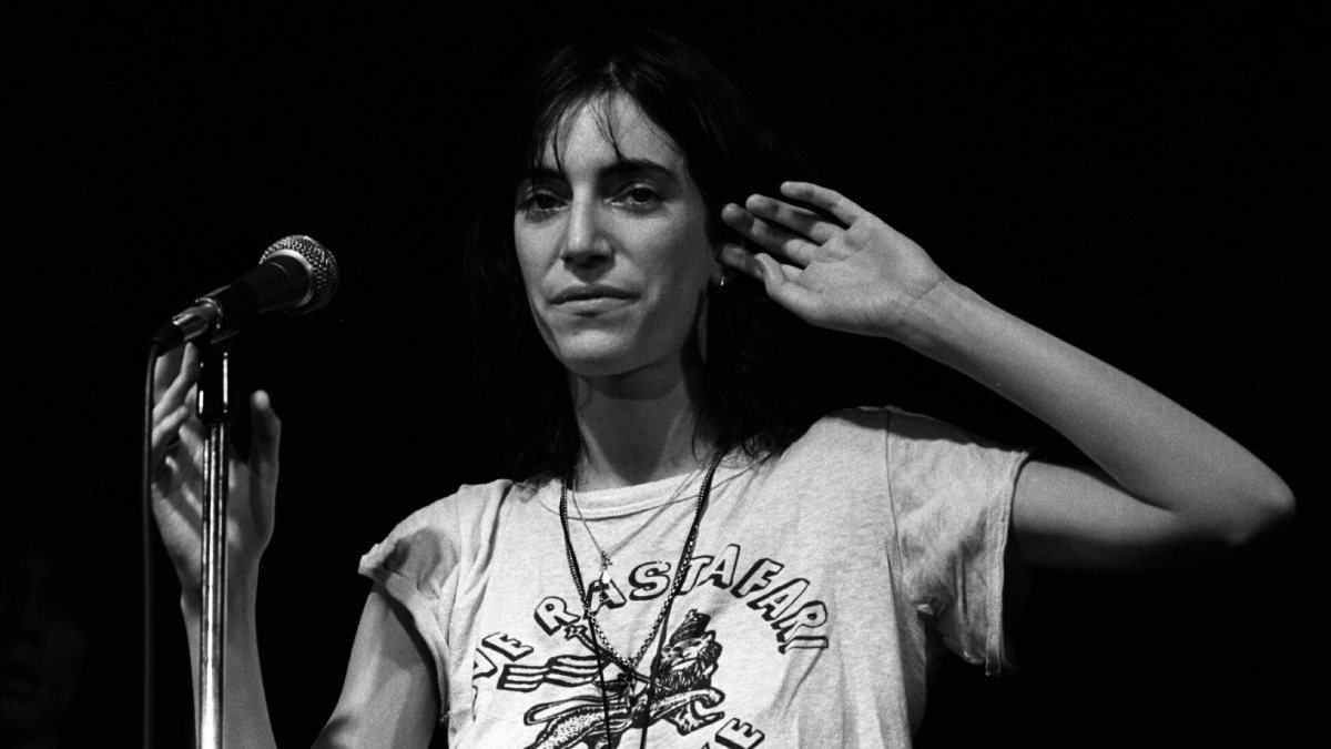 Patti Smith Publicará Libro Inspirado En Su Cuenta De Instagram — Radio