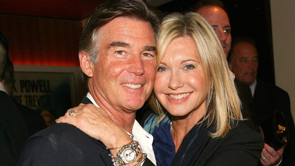 Esposo De Olivia Newton John Cuenta Que Aun Habla Con Ella Tras Su Muerte