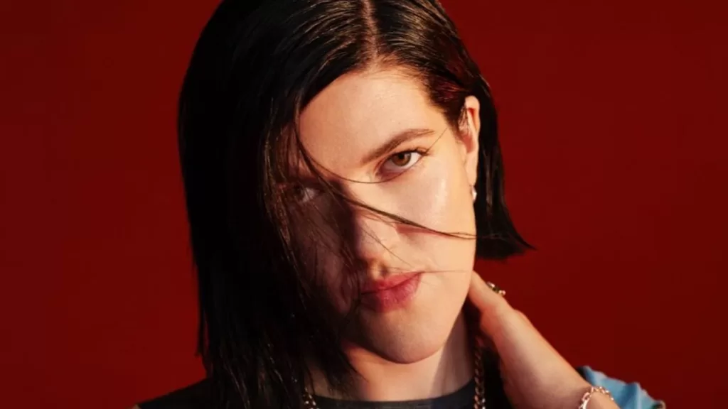 Romy De The Xx Lanzara Su Album Debut