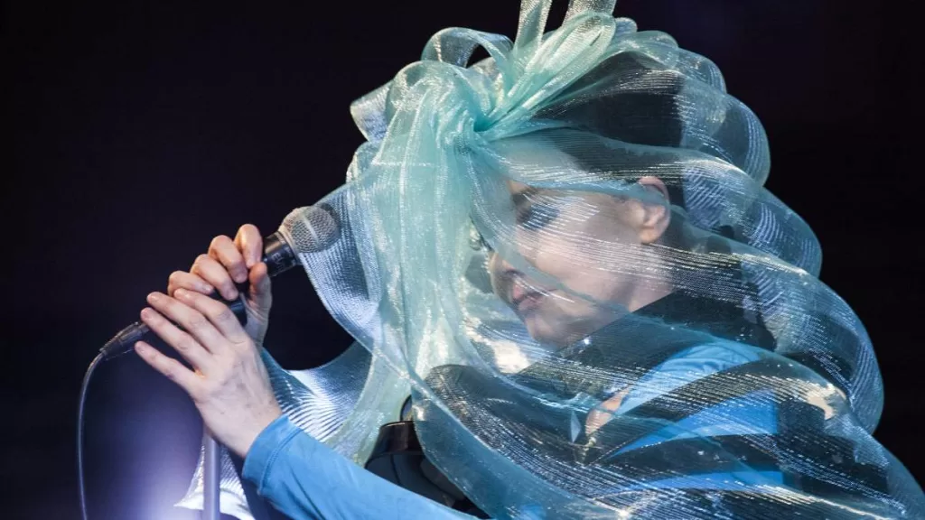 Bjork Lanza Nuevo Video Para Victimhood