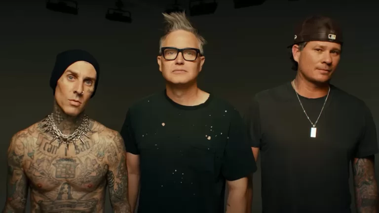 Blink 182 Mark Hoppus Travis Barker Tom Delonge