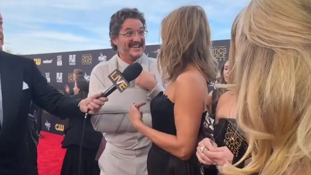 El Emotivo Gesto De Jennifer Aniston Con Pedro Pascal