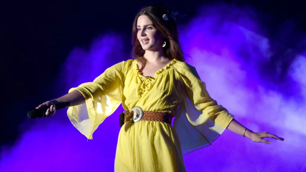 Aseguran Que Lana Del Rey Vendria A Chile En 2024