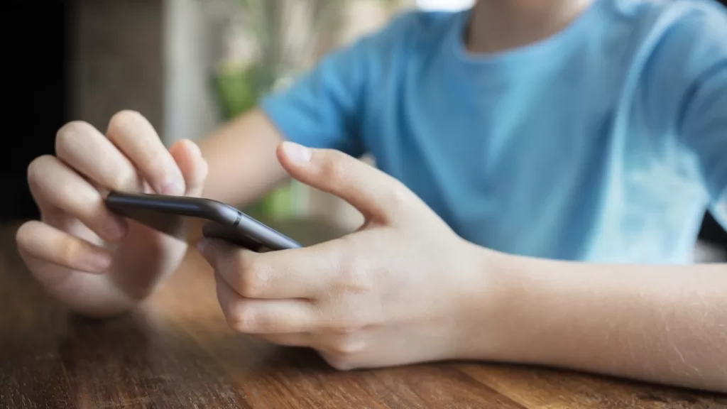 Uso De Celulares En El Colegio