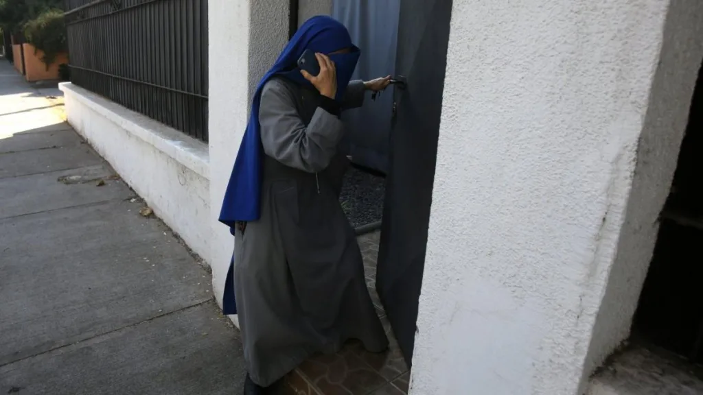 Monjas De Nunoa Y Cuerpo