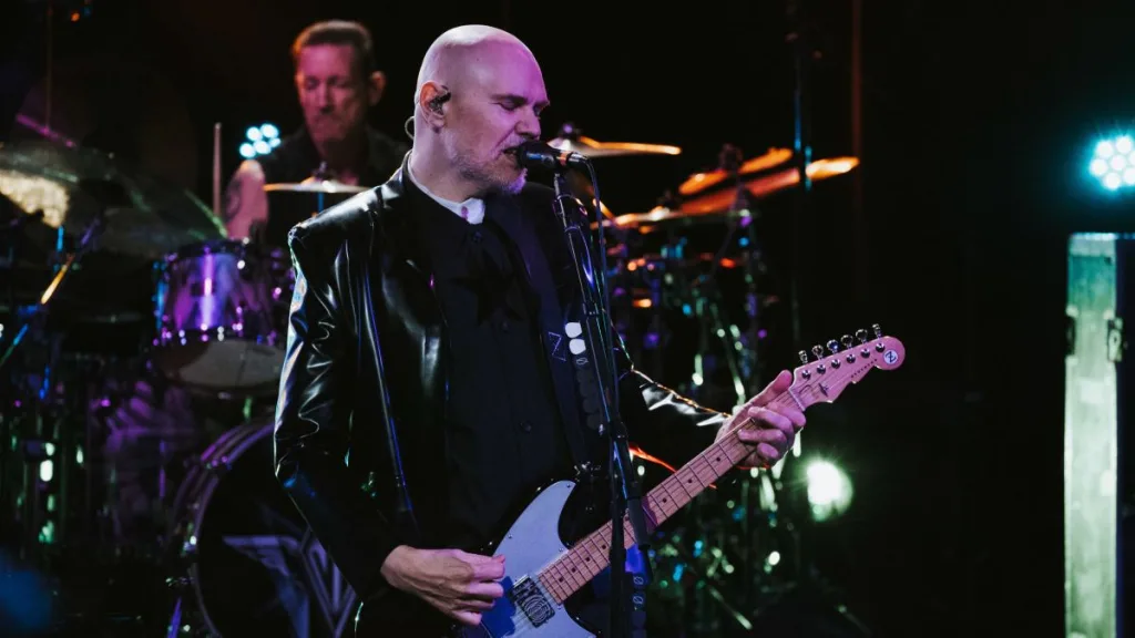 The Smashing Pumpkins Anuncia A Su Nueva Guitarrista