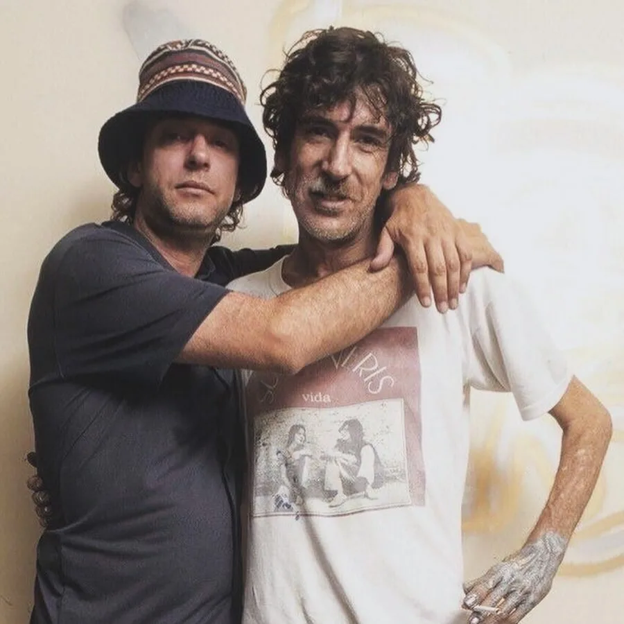 Fotos Con Gustavo Sacadas Por Nora, La Enmarcada Es La Que Tenemos Ahora En El Living De Casa @cerati @noralezano (1)