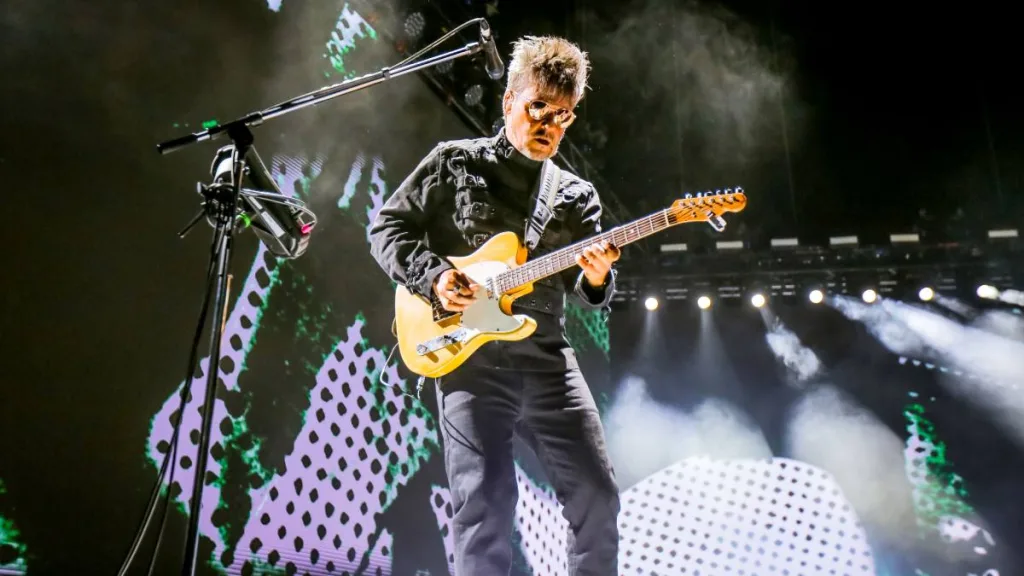 Los Tres La Unica Banda Chilena En Tocar Cuatro Movistar Arena