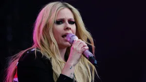 Avril Lavigne Recibió Importante Reconocimiento En Canadá Previo A Su Debut En Glastonbury 2024