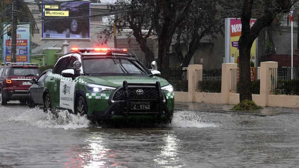 Mujer Da A Luz Con Ayuda De Carabineros