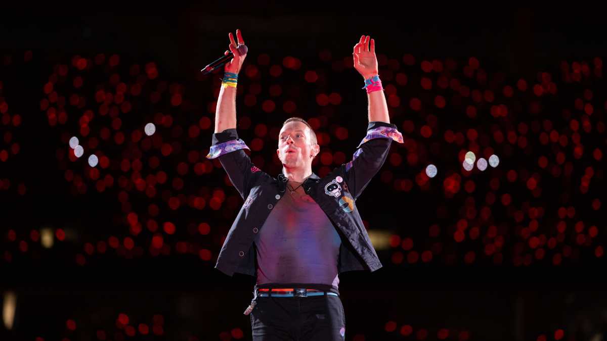 Coldplay Sorprende A Los Fanáticos Al Estrenar Nueva Canción En Vivo De ...