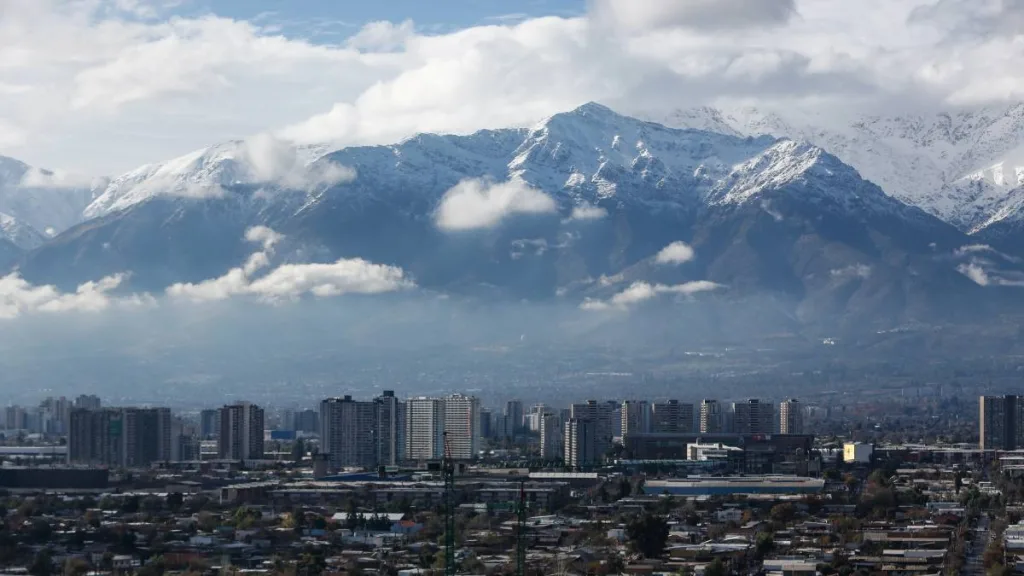 Nuevo Sistema Frontal Para Santiago Y Chile Con Lluvias