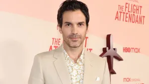 Santiago Cabrera