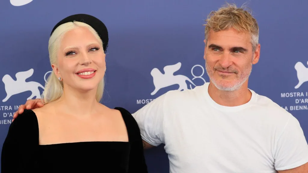 Joaquin Phoenix Y Lady Gaga Reciben Ovacion De Minutos En Venecia