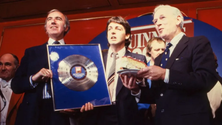 Paul McCartney Record Guinness