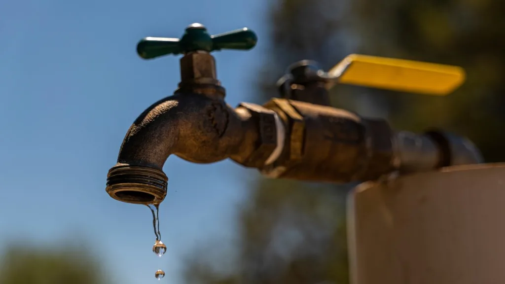 Corte De Agua En Santiago